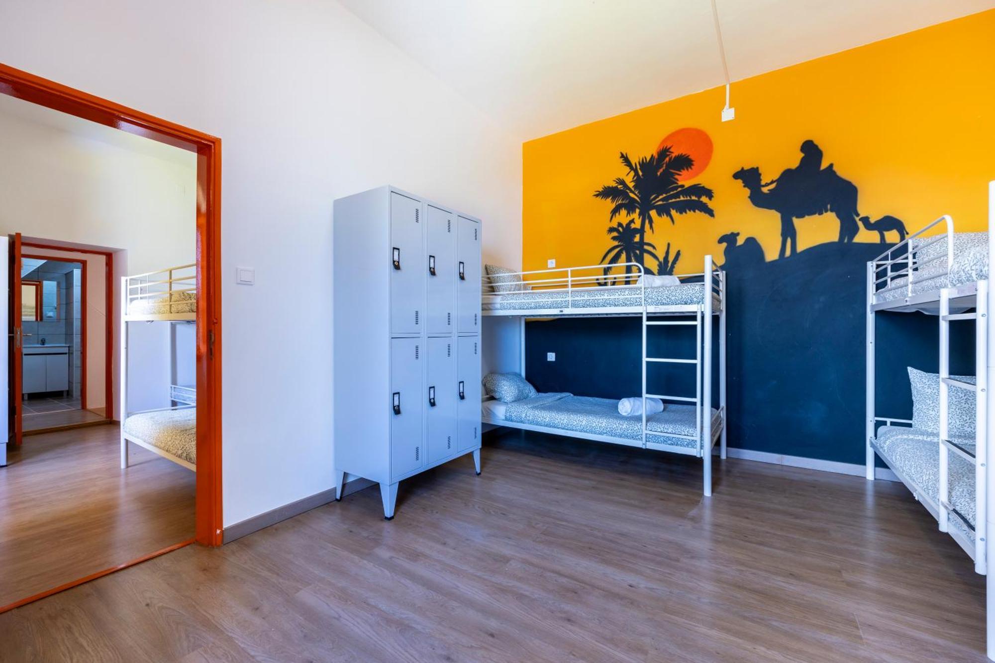 The Macarena Beach Hostel Lagos Exterior foto